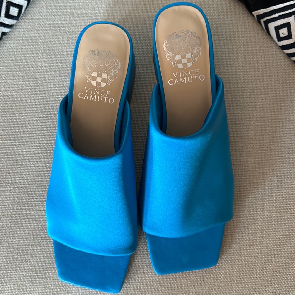 Vince Camuto Salindera Blue Slide 8